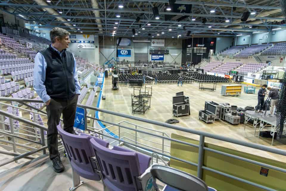 Will Graham and our team are busy making preparations for tonight’s hope-filled event at the Bonnetts Energy Centre and livestreamed around the world!